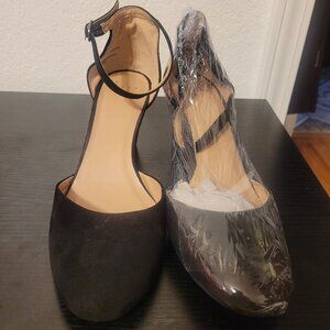 Black Closed Toe Wedges